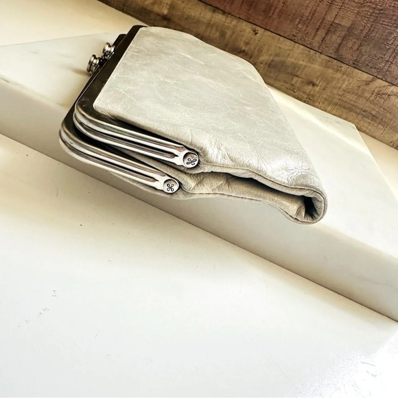 Hobo International Lauren Clutch Wallet - Picture 5 of 13